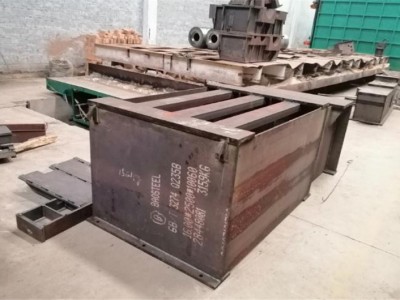 特大型打砂設備，對所有特大型金屬件表面打砂清除表面雜質(zhì)