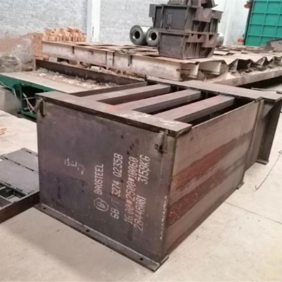 特大型打砂設備，對所有特大型金屬件表面打砂清除表面雜質(zhì)